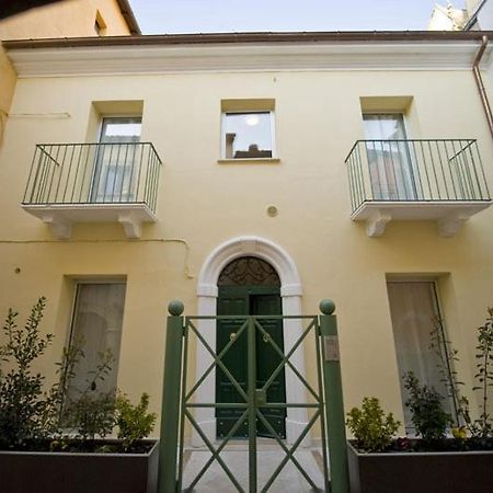Vico Amato Residenza Lejlighed Sulmona Eksteriør billede